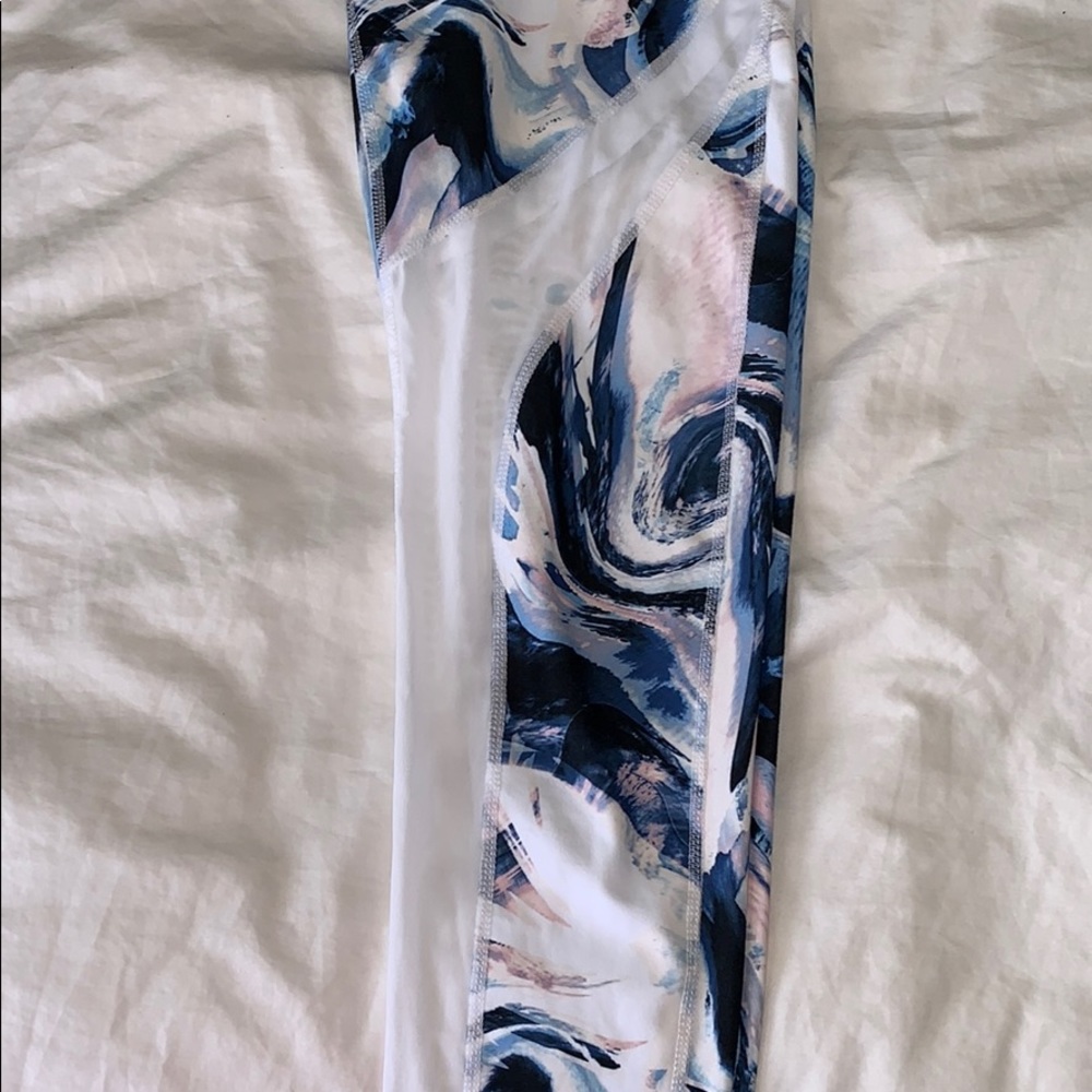 Fabletics Leggings w/ Mesh - Picture 2 of 3